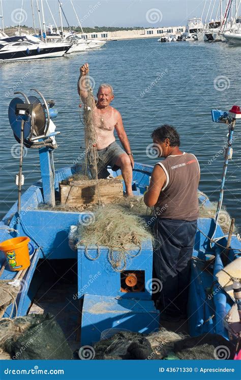 Fishermen Repairing Fishing Nets Editorial Image Image Of Maritime