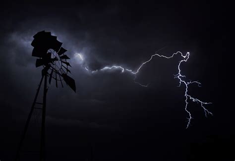 Skeletal Analysis Reveals Death by Lightning Strike | RealClearScience