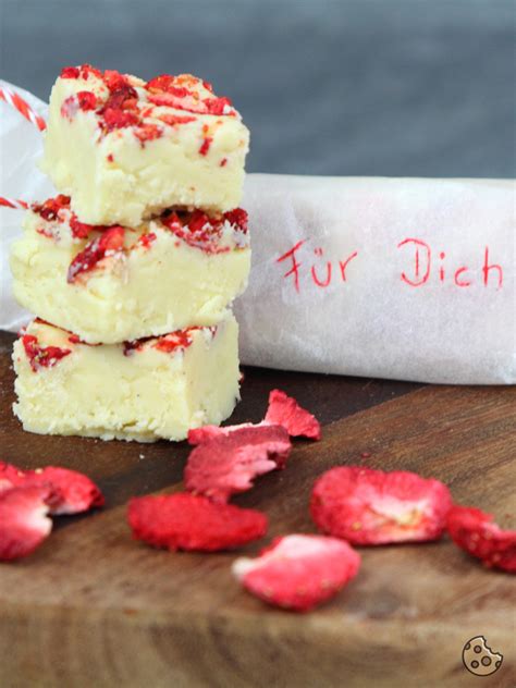 Erdbeer Fudge Weiße Schokolade Keksstaub 7 keksstaub de