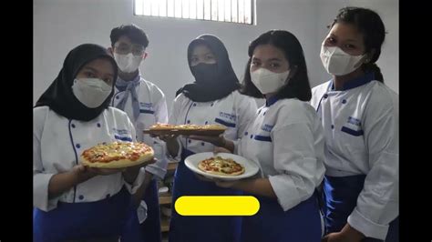 Smk Dharma Paramitha Jakartapraktik Membuat Pizza Youtube