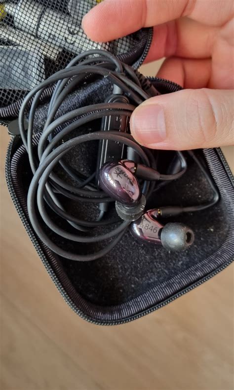 Shure Se846 Gen 1 Audio Earphones On Carousell