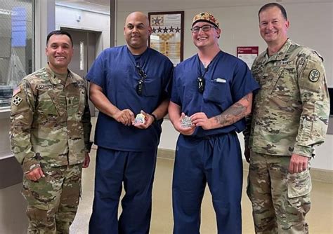 Tripler Army Medical Center Or Team Receives Cdr Coin Tripler Army