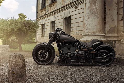 Harley Davidson Bad Boy Is Darkness Incarnate A Cheap Way To An Effective Custom Softail