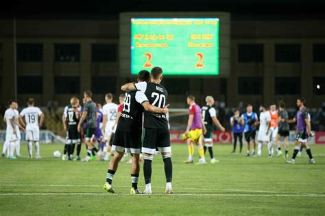 Kontrowersje trzy błędy sędziego Legia Net