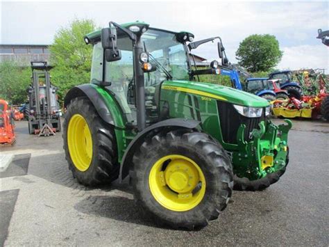 John Deere R