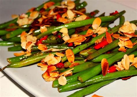 Green Beans With Toasted Almonds Garlic And Bacon Bits