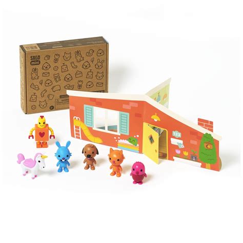 Amazon.com: Sago Mini, Figurine Pack with 6 Toy Figures and Folding ...