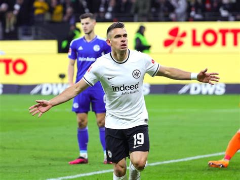 Rafael Santos Borre Gol Eintracht Frankfurt Vs Schalke 04 En Bundesliga Rafael Santos Borré