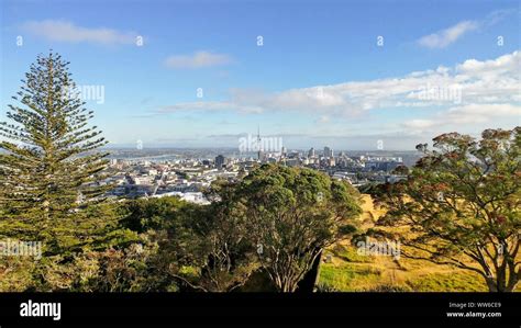 Auckland skyline photographed by Mount Eden, New Zealand Stock Photo ...