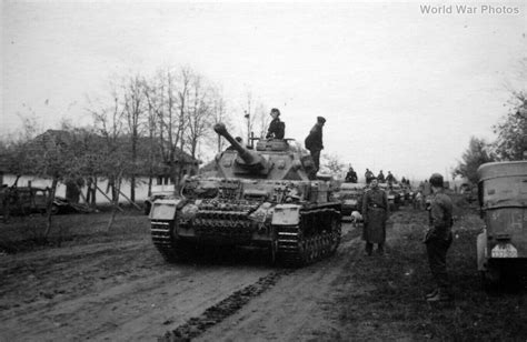 Panzer IV Ausf F2 Eastern Front 26 | World War Photos