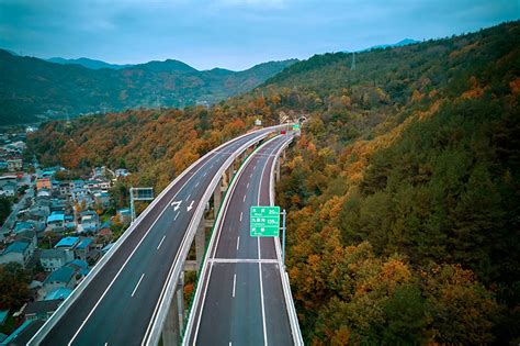 四川6条高速公路建成通车 高速公路通车里程突破9000公里图片新闻中国政府网