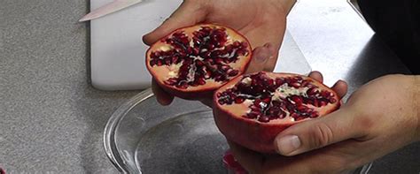 How To Remove Pomegranate Seeds Quick And Easy Grow Your Heirlooms