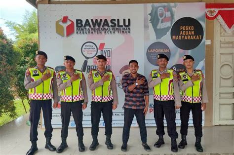 Tim Ninja X Satsamapta Polres Aceh Timur Patroli Sambang Kantor Bawaslu