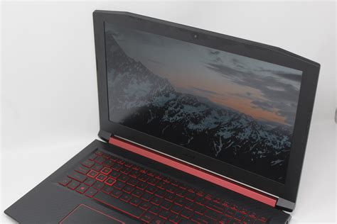 Acer Nitro 5 2018 Recensione Notebook Gaming Con Cpu Ryzen 2700u E Gpu Rx 560