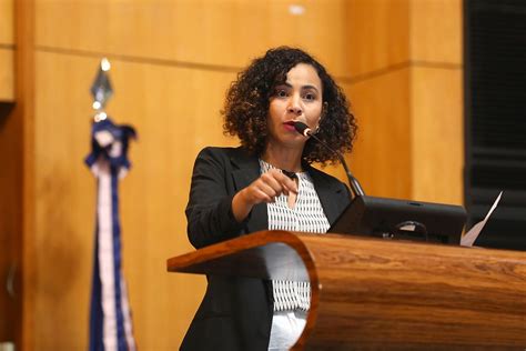 Capixaba Hoje Menina Que Sobreviveu A Mais De 500 Picadas De Abelha