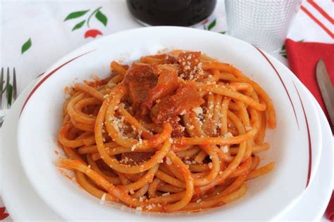 Amatriciana Ricetta Bucatini All Amatriciana Di Misya