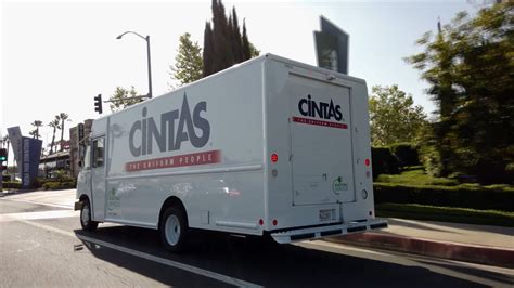 Cintas Lauches Electric Vehicle Pilot Program Cintas E Truck Spanish