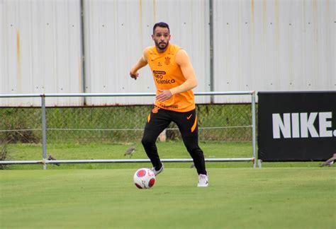 Veja Fotos Do Treino Do Corinthians Desta Segunda Feira Gazeta Esportiva