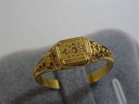 18 Kt Yellow Gold Ring Auction Online Catawiki