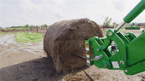 How To Spear A Large Round Bale John Deere Tips Notebook Youtube