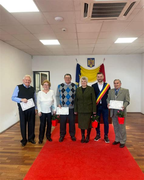 Ziua De Cluj Primarul Din Flore Ti A Premiat Cuplurile Cu De Ani