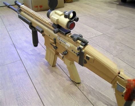 Abd Fn Scar L Sald R Keskin Ni Anc T Fe I Tabanca Makineli