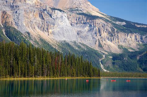 Kanu Auf Dem Emerald Lake Yoho National Bild Kaufen 71056263