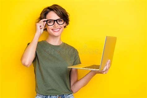 Photo Of Lovely Gorgeous Girl With Bob Hairstyle Wear Khaki T Shirt