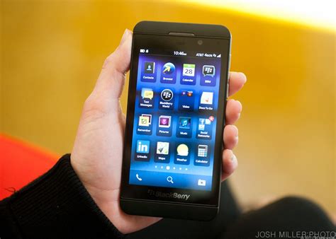 BlackBerry Z10: A new hope (pictures) - CNET