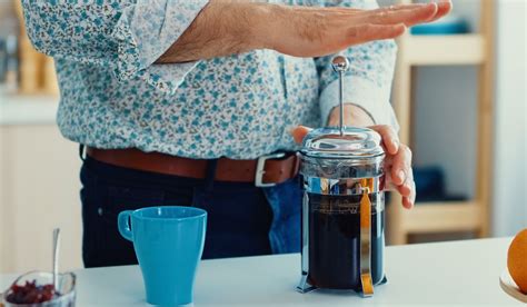 A Simple Guide To Using A French Press CoffeeTeaWiki