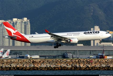 Vh Qpf Qantas Airbus A Photo By Hin Volvo Id