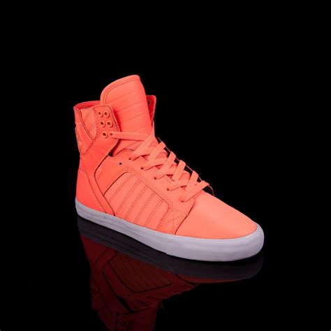 Supraskytopwomensneoncoral Want Kanye West Runaway High Top