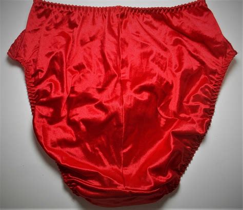 Vintage Panties Olga Shiny Satin Wave Pattern Red H Gem