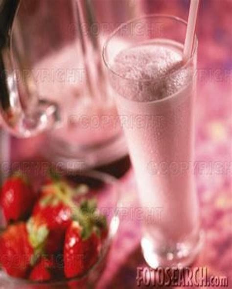 Milk shake à la fraise pour 1 personnes Recettes Elle à Table