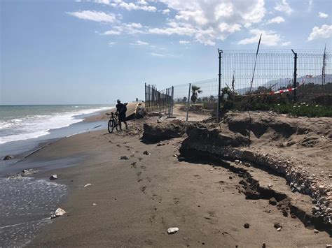 Denuncian El Vertido De Aguas Fecales En Las Playas De Arraijanal