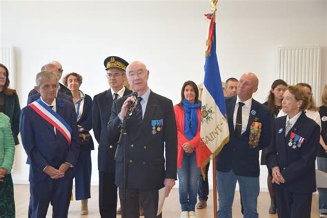 SMLH 35 Remise du diplôme et de dinsigne de porte drapeau à Paul Renault