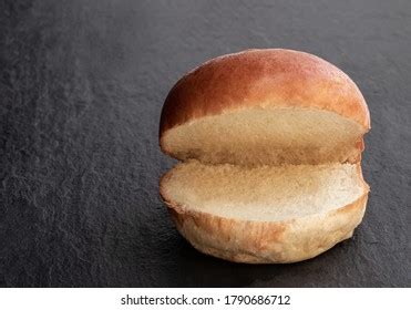 139 Plain Burger Bun Round Images, Stock Photos, 3D objects, & Vectors ...