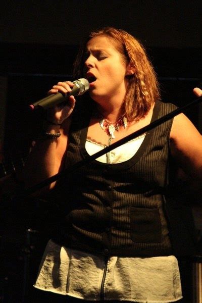 Check Out Angela Gordon On Reverbnation Singer Singer Songwriter