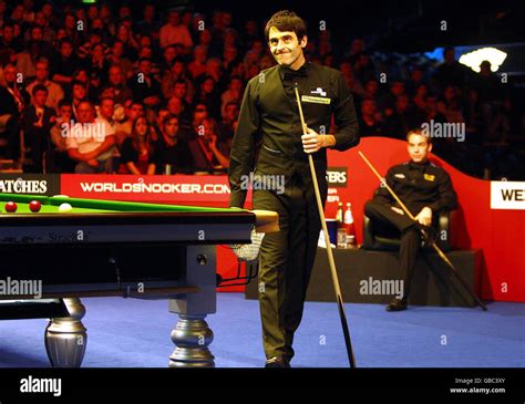 Ronnie Osullivan Reacts Against Allister Carter Masters Wembley Arena