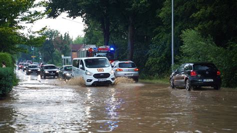 Regen Und Gewitter Zum Wochenende In Nrw Unwettergefahr Haller