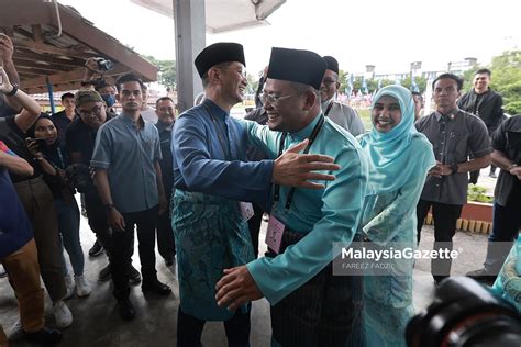 Azmin Ali Amirudin Shari Calon P 098 Gombak PRU15