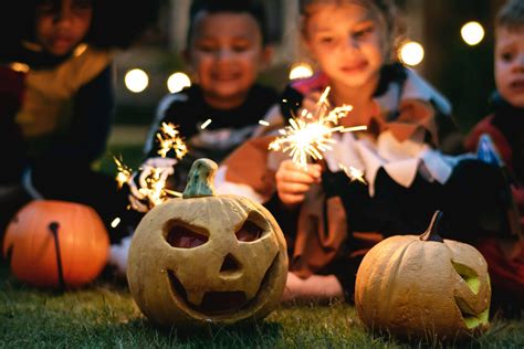 Download Cute Halloween Kids At Night Wallpaper