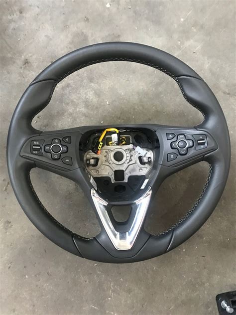 OPEL ASTRA K V KIEROWNICA SKÓRA JAK NOWA 8438285211 oficjalne