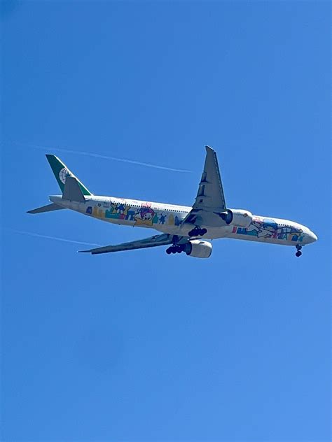 Eva Air Hello Kitty Shining Star Livery Boeing 777 36ner Altitude