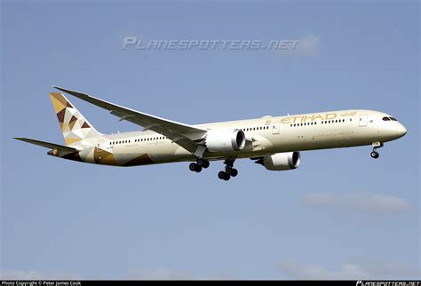 A Bmf Etihad Airways Boeing Dreamliner Photo By Peter James