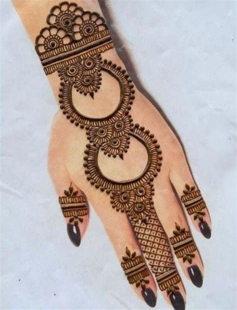 Pin By Najma Mamdani On Heena In Mehndi Designs Book Back Hand