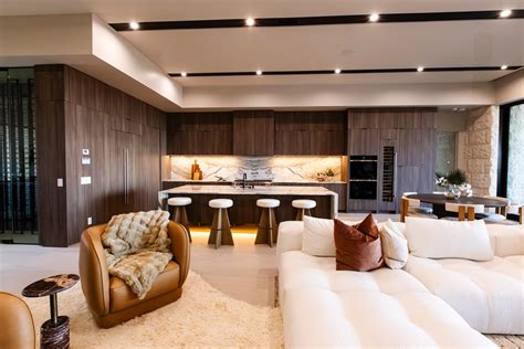 Smart Home Upgrades That Make Thanksgiving and Family Gatherings Better