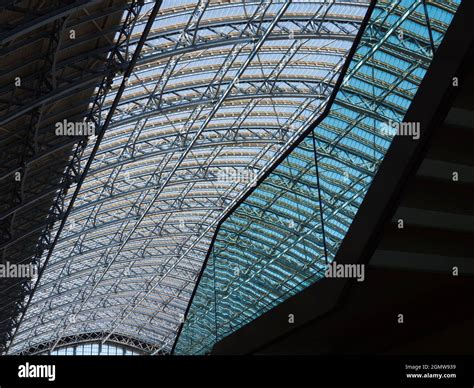 Victorian rail architecture hi-res stock photography and images - Alamy