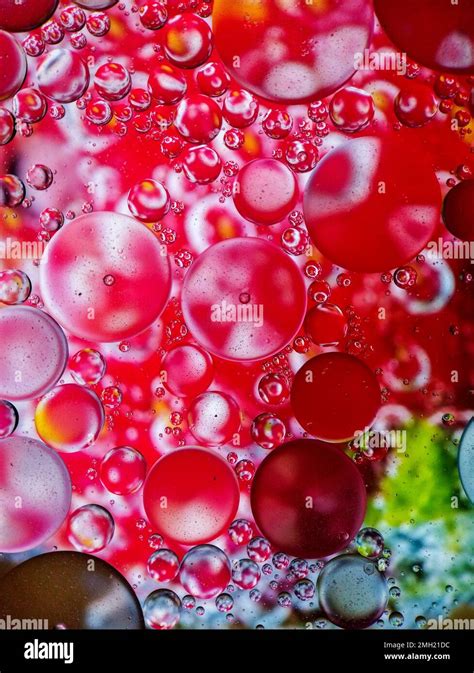 Colorful artistic of oil on the water. Abstract Colorful Oil bubbles ...