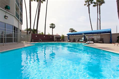 Holiday Inn Long Beach Airport CA LGB Airport - Park Sleep Hotels